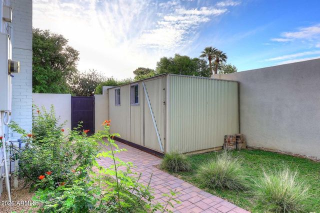 6815 N 2ND Street, Phoenix, AZ 85012