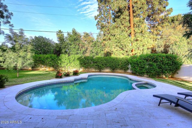 6815 N 2ND Street, Phoenix, AZ 85012