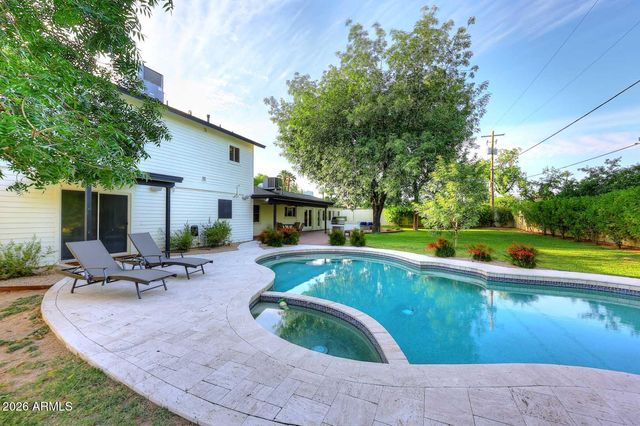 6815 N 2ND Street, Phoenix, AZ 85012