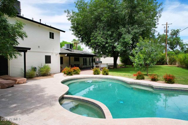 6815 N 2ND Street, Phoenix, AZ 85012