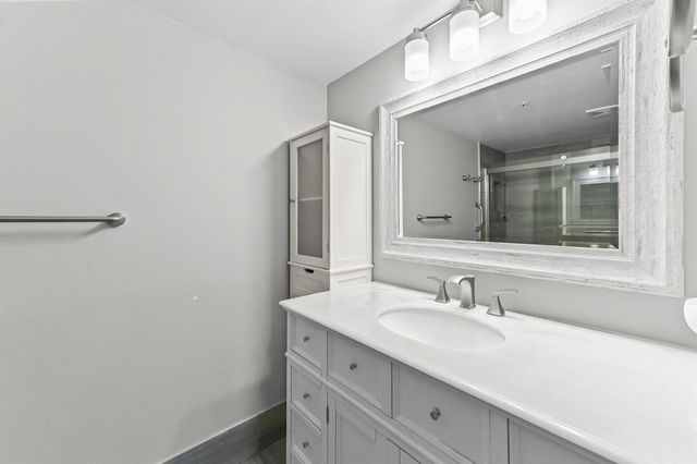 2711 Ocean Club Boulevard 207, Hollywood, FL 33019