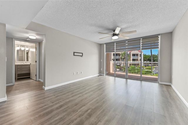 2711 Ocean Club Boulevard 207, Hollywood, FL 33019