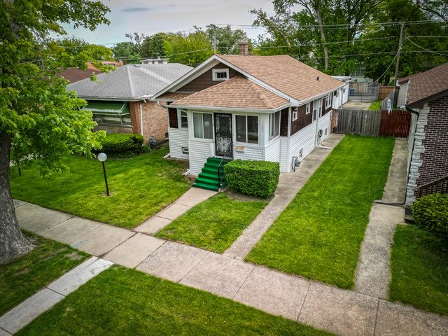 1427 S 21st Avenue, Maywood, IL 60153