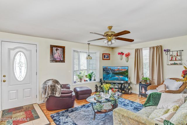 608 Princeton Avenue, Brick, NJ 08724