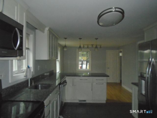 51 Two Mile Road, Farmington, CT 06032