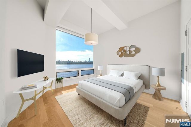 9 Somerset Lane 507, Edgewater, NJ 07020