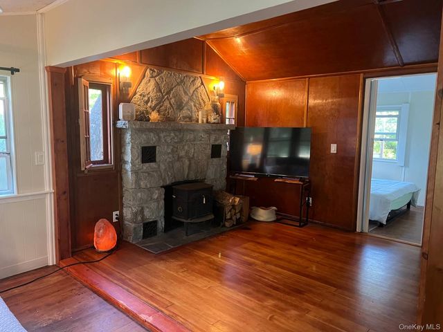 118 E Thompson Place, Smallwood, NY 12778