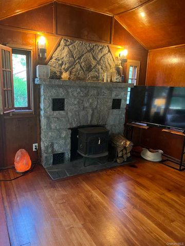 118 E Thompson Place, Smallwood, NY 12778
