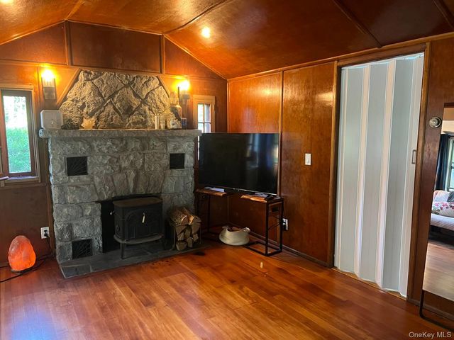 118 E Thompson Place, Smallwood, NY 12778