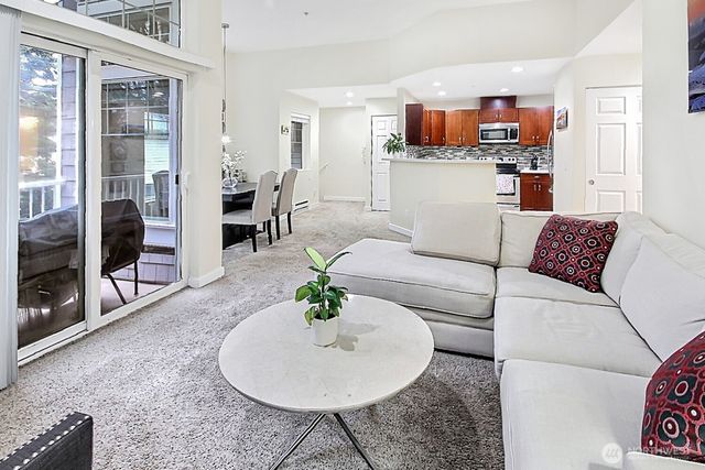 5921 S 234th Place, Kent, WA 98032