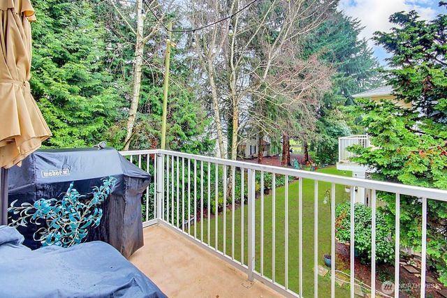 5921 S 234th Place, Kent, WA 98032