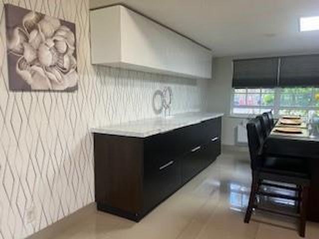 565 Oaks Lane 103, Pompano Beach, FL 33069