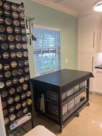 565 Oaks Lane 103, Pompano Beach, FL 33069