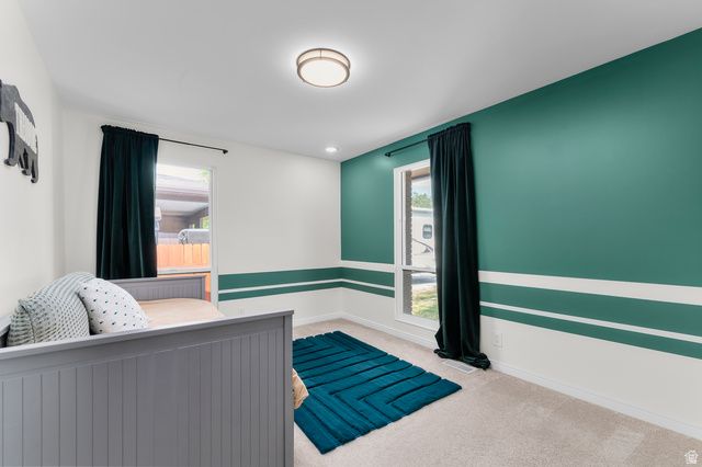 806 VISTA DR, South Ogden, UT 84403