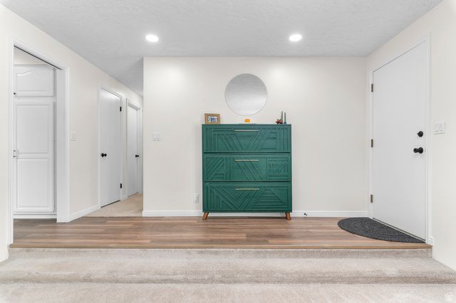 806 VISTA DR, South Ogden, UT 84403