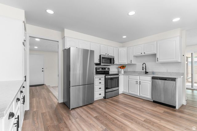 806 VISTA DR, South Ogden, UT 84403