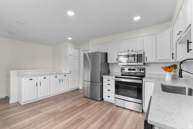 806 VISTA DR, South Ogden, UT 84403
