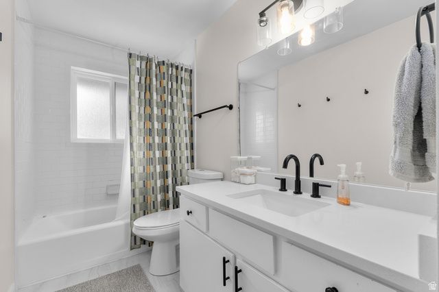 806 VISTA DR, South Ogden, UT 84403