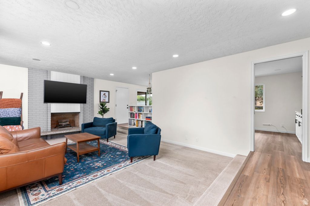 806 VISTA DR, South Ogden, UT 84403 — photo 3