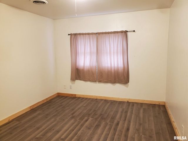 1512 SPRING BAY Road, East Peoria, IL 61611