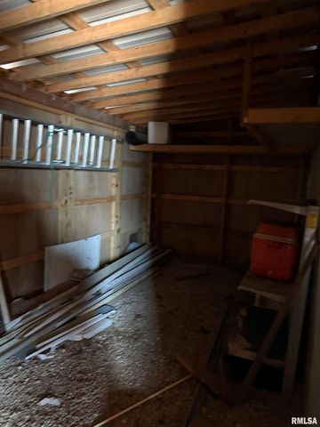 1512 SPRING BAY Road, East Peoria, IL 61611