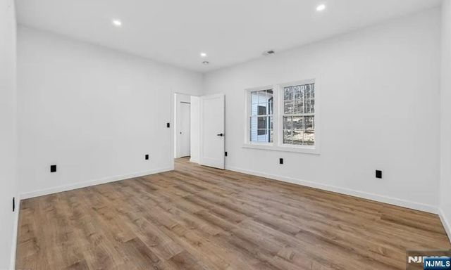 16 Valley View Drive, Rockaway Township, NJ 07866