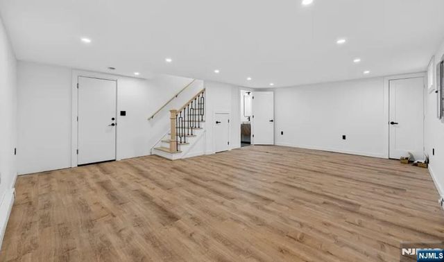 16 Valley View Drive, Rockaway Township, NJ 07866