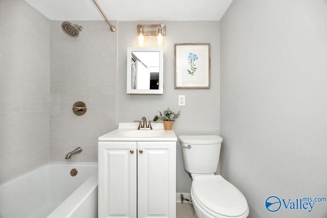 707 Mccullough Avenue, Huntsville, AL 35801