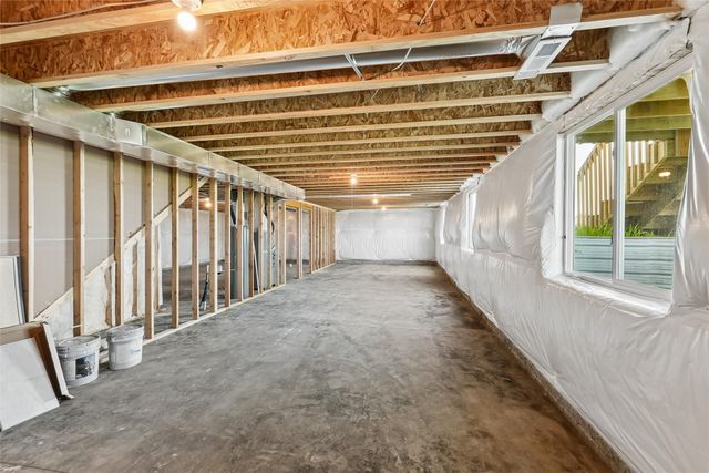 408 Colbie Blossom Lane NW, Bondurant, IA 50035