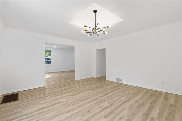 3242 Roberts Street, Kansas City, MO 64124