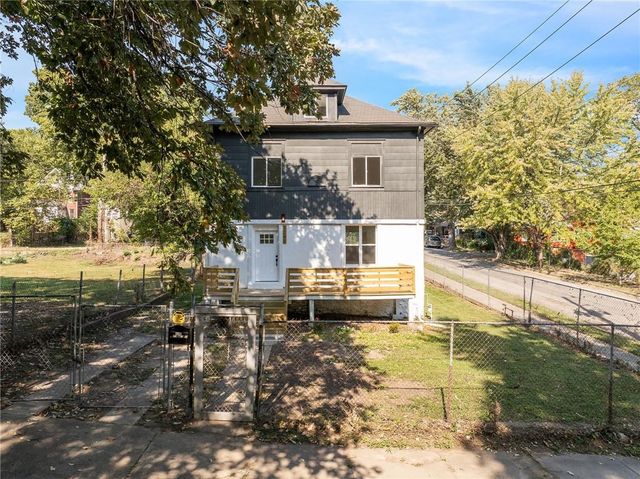 3242 Roberts Street, Kansas City, MO 64124