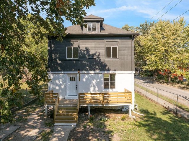 3242 Roberts Street, Kansas City, MO 64124