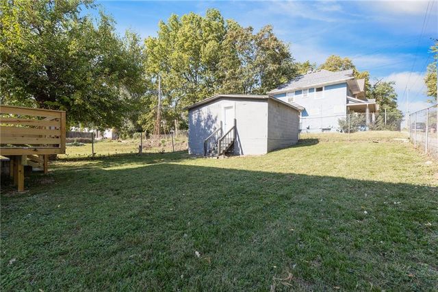 3242 Roberts Street, Kansas City, MO 64124