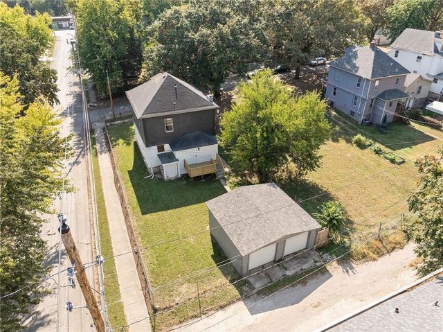 3242 Roberts Street, Kansas City, MO 64124