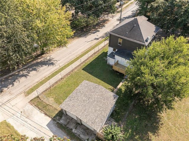 3242 Roberts Street, Kansas City, MO 64124