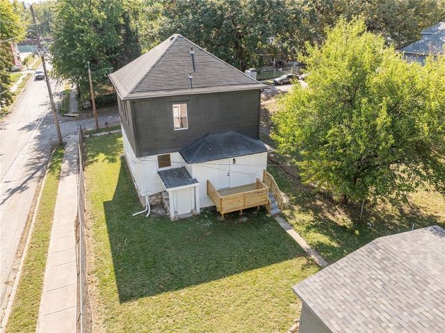 3242 Roberts Street, Kansas City, MO 64124