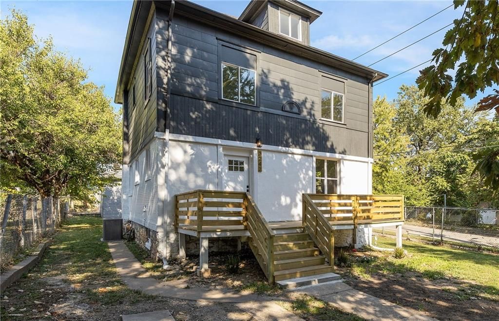 3242 Roberts Street, Kansas City, MO 64124
