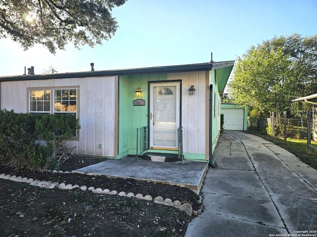 622 Sacramento, San Antonio, TX 78212