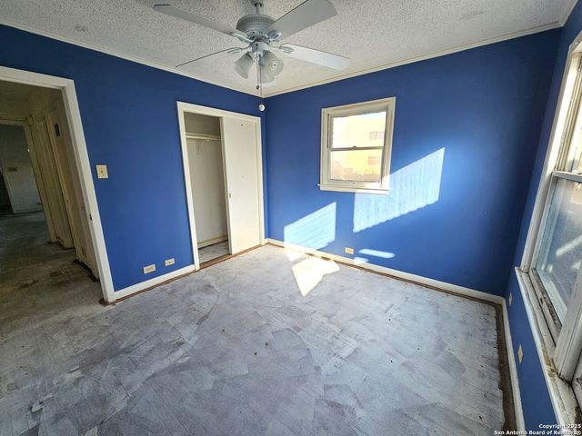 622 Sacramento, San Antonio, TX 78212