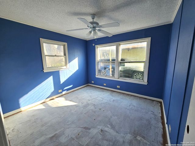 622 Sacramento, San Antonio, TX 78212