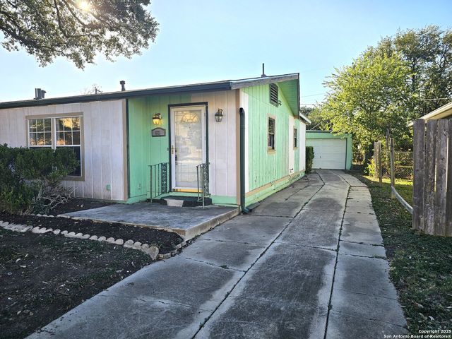 622 Sacramento, San Antonio, TX 78212