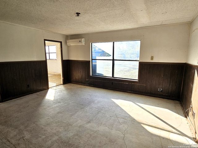 622 Sacramento, San Antonio, TX 78212