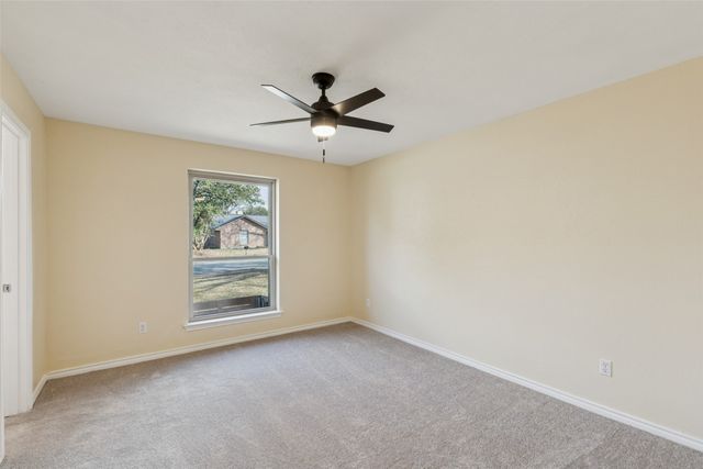 133 N Crestwood Boulevard, Desoto, TX 75115