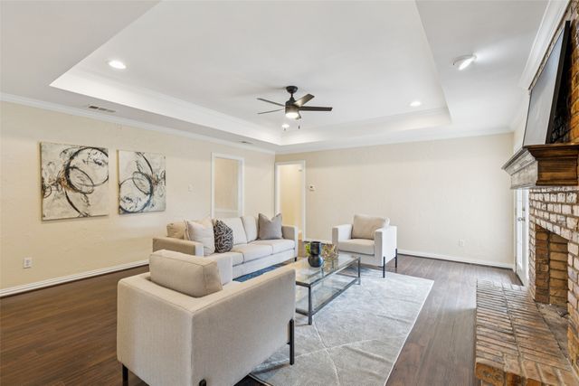 133 N Crestwood Boulevard, Desoto, TX 75115