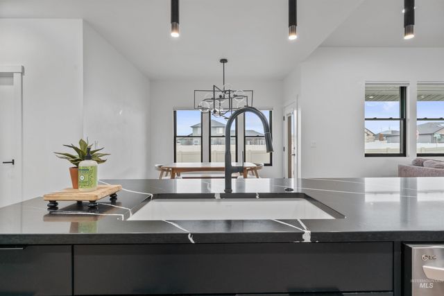 429 Meadowview Ln. N, Twin Falls, ID 83301