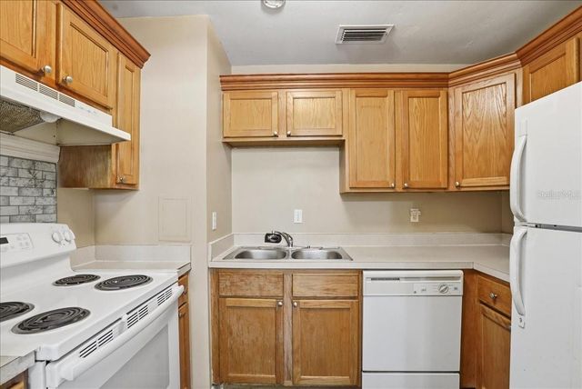 4800 RILMA AVENUE 146, Sarasota, FL 34234