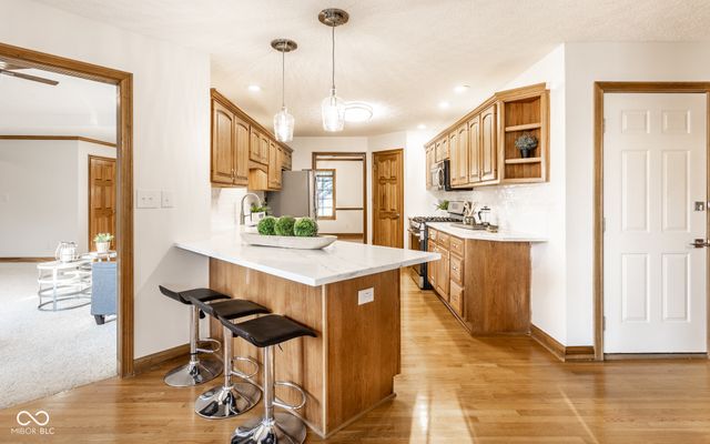 7025 Hunters Ridge Drive, Plainfield, IN 46168