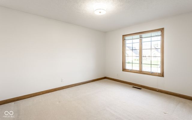 7025 Hunters Ridge Drive, Plainfield, IN 46168