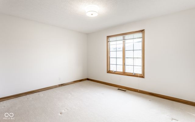 7025 Hunters Ridge Drive, Plainfield, IN 46168