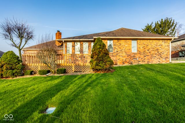 7025 Hunters Ridge Drive, Plainfield, IN 46168